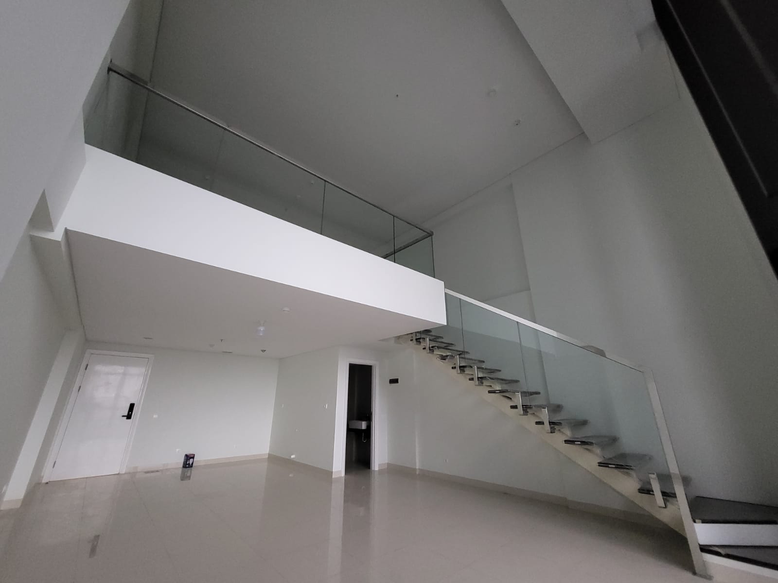 Apartment dijual di Vieloft Ciputra World Surabaya