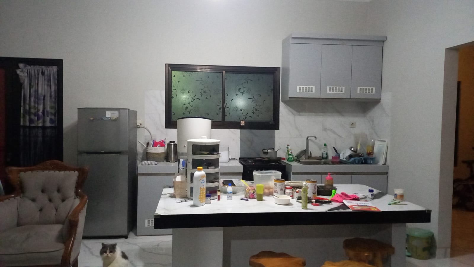 Rumah mewah siap huni di dalam perumahan di Maguwoharjo Sleman