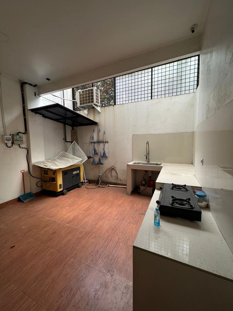 Dijual ruko di Kalideres di.Rukan Galleria West Citra Garden.