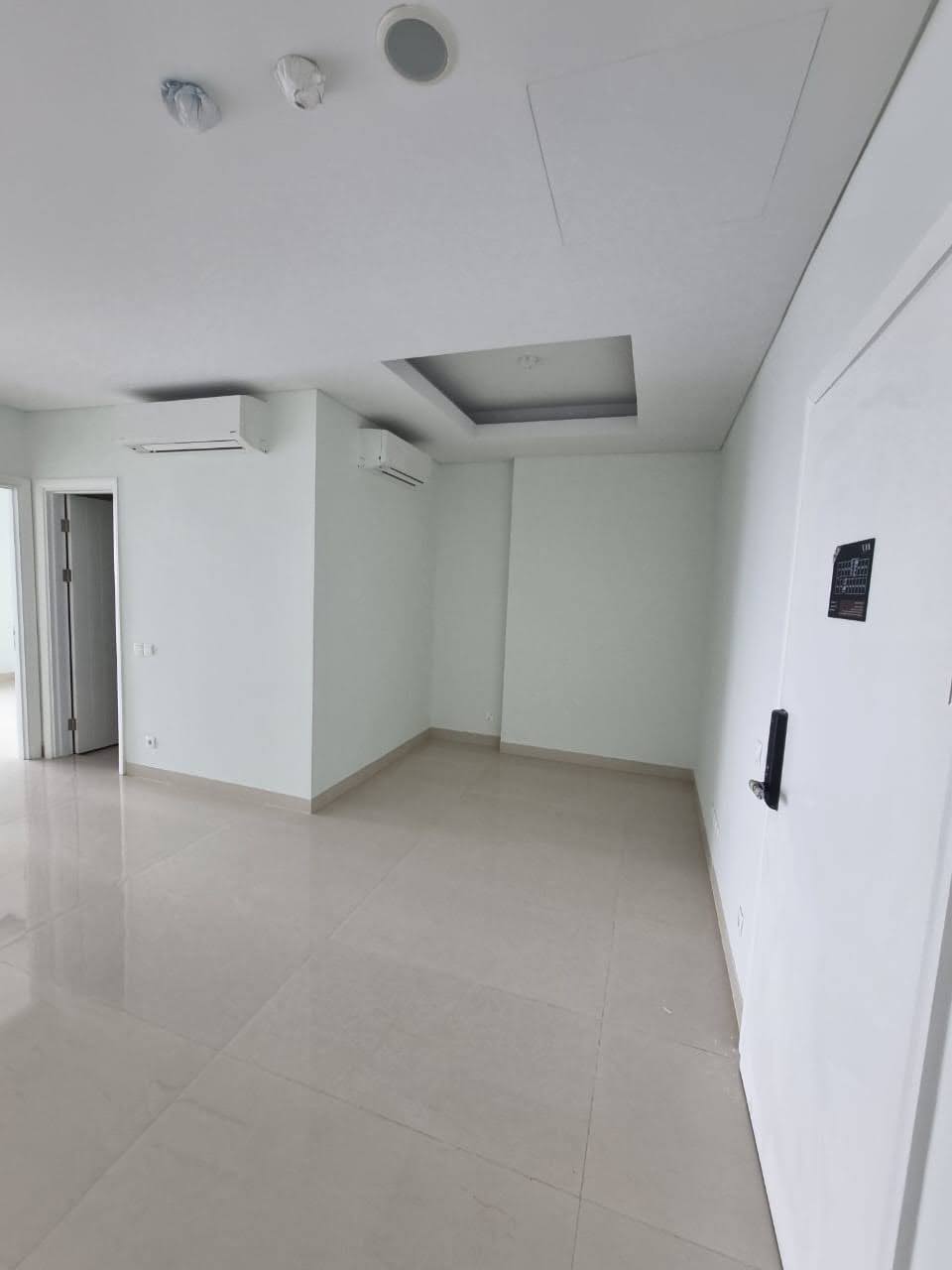 Apartemen Sky Residence LT 36 , Ciputra World Surabaya