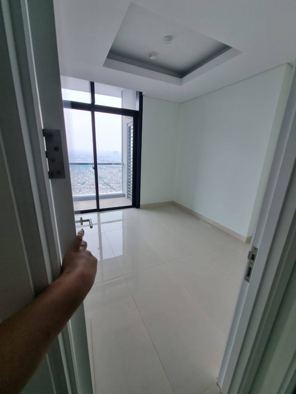 Apartemen Sky Residence LT 36 , Ciputra World Surabaya