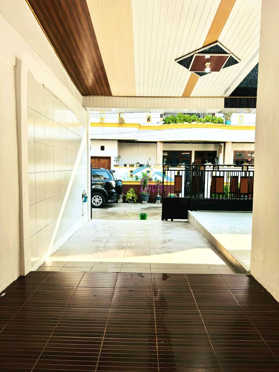 RUMAH DI PERUMNAS 1 KAYURINGIN BEKASI KONDISI BAGUS SUDAH RENOV
