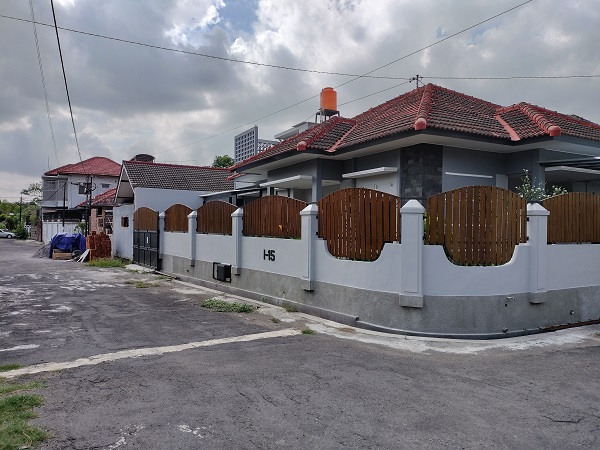 Rumah mewah hook siap huni di Perum Candi Indah Wedomartani