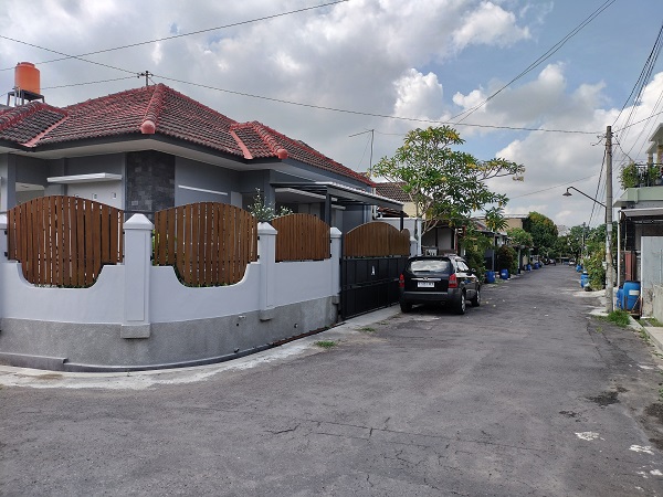 Rumah mewah hook siap huni di Perum Candi Indah Wedomartani