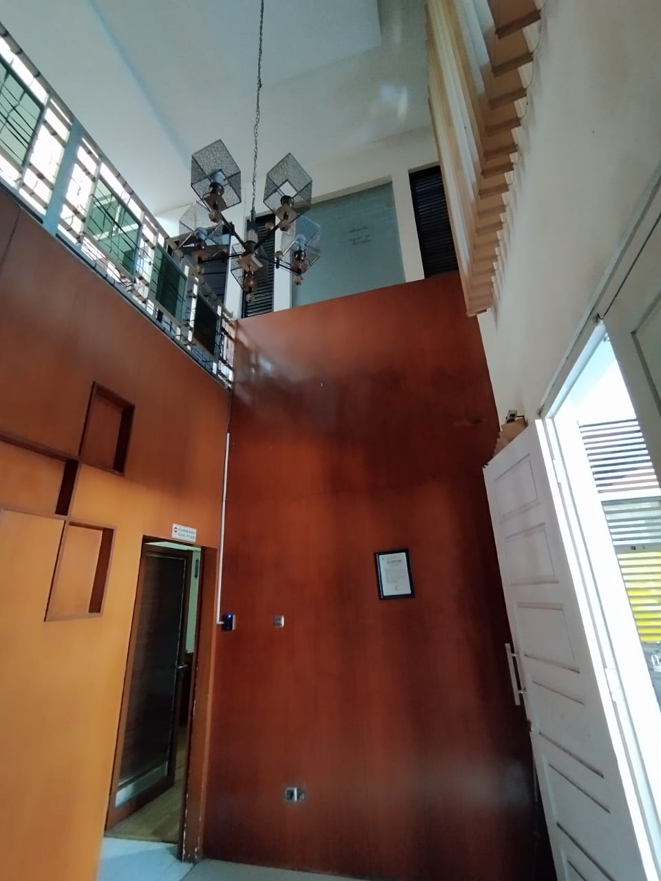 Dijual rumah 2 lantai di Salendro Gumuruh super strategis