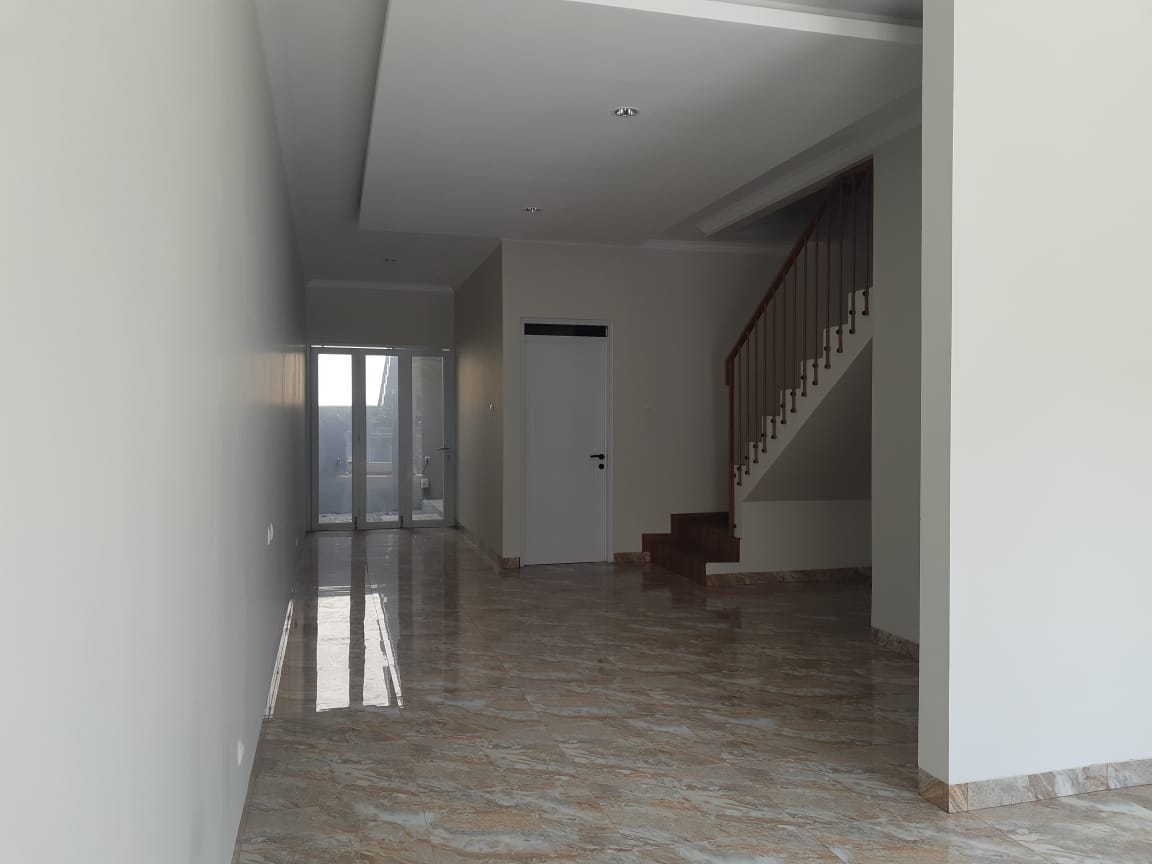 Dijual rumah 2 lantai di Cisaranten Kulon Arcamanik Kota Bandung