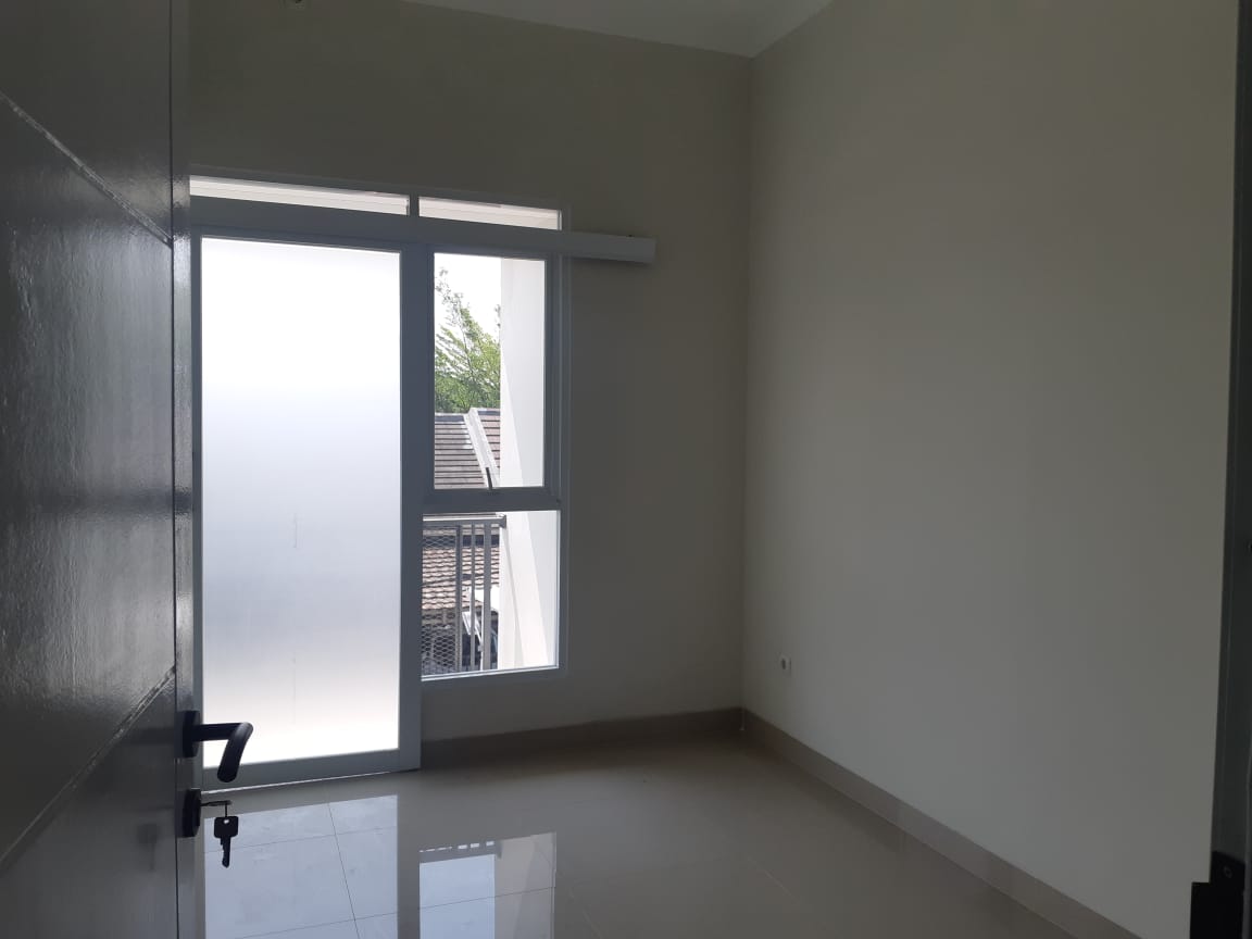 Dijual rumah 2 lantai di Cisaranten Kulon Arcamanik Kota Bandung