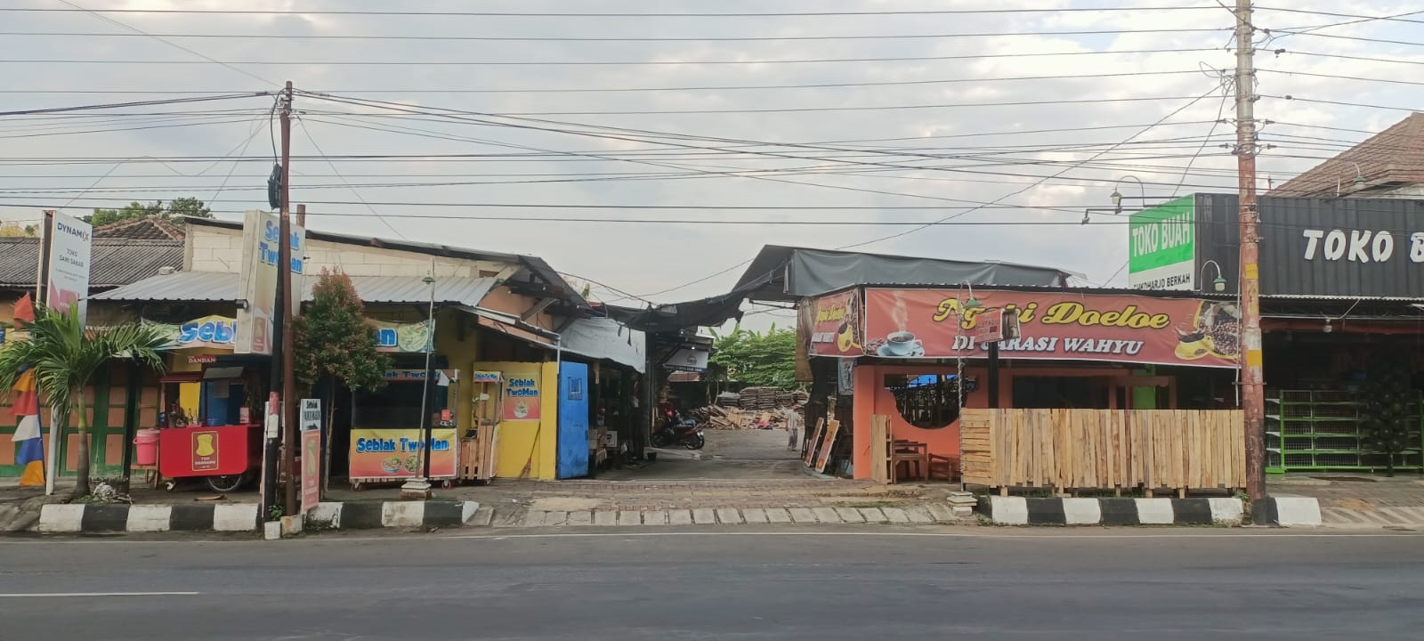 Tanah strategis tepi jalan utama di Sukoharjo Jawa Tengah