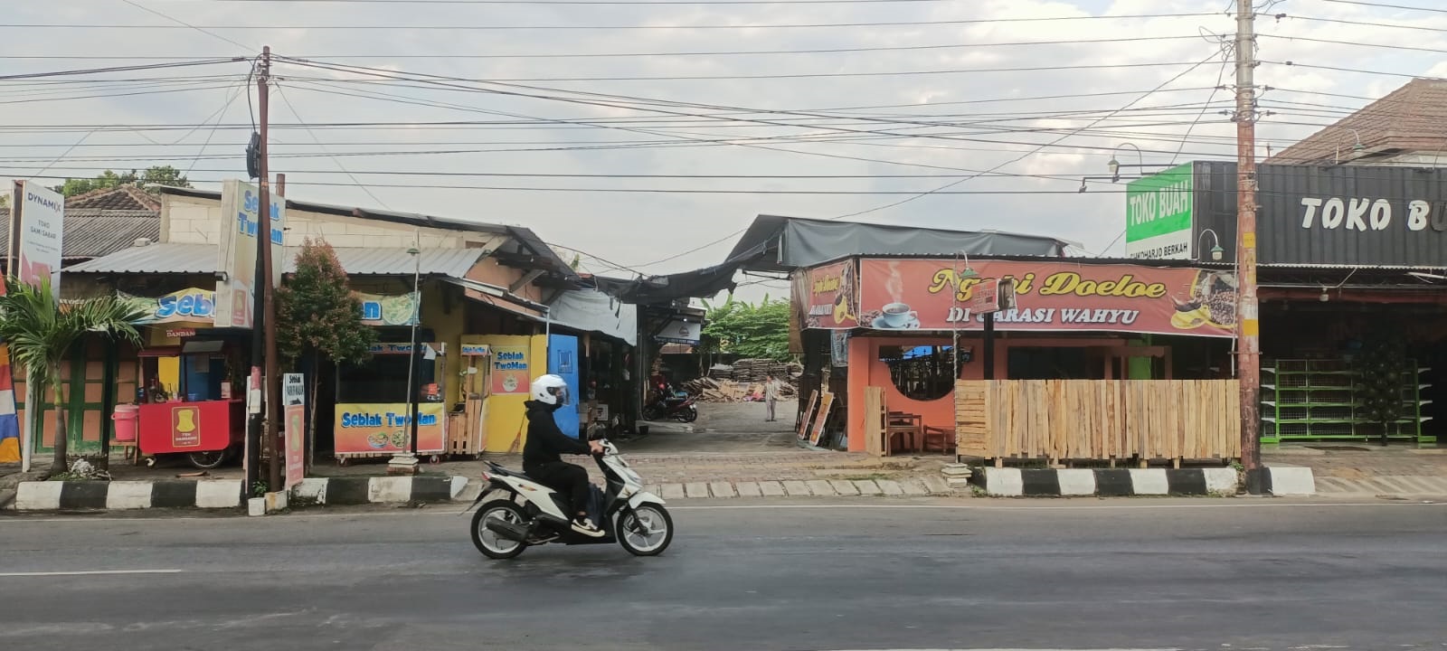 Tanah strategis tepi jalan utama di Sukoharjo Jawa Tengah
