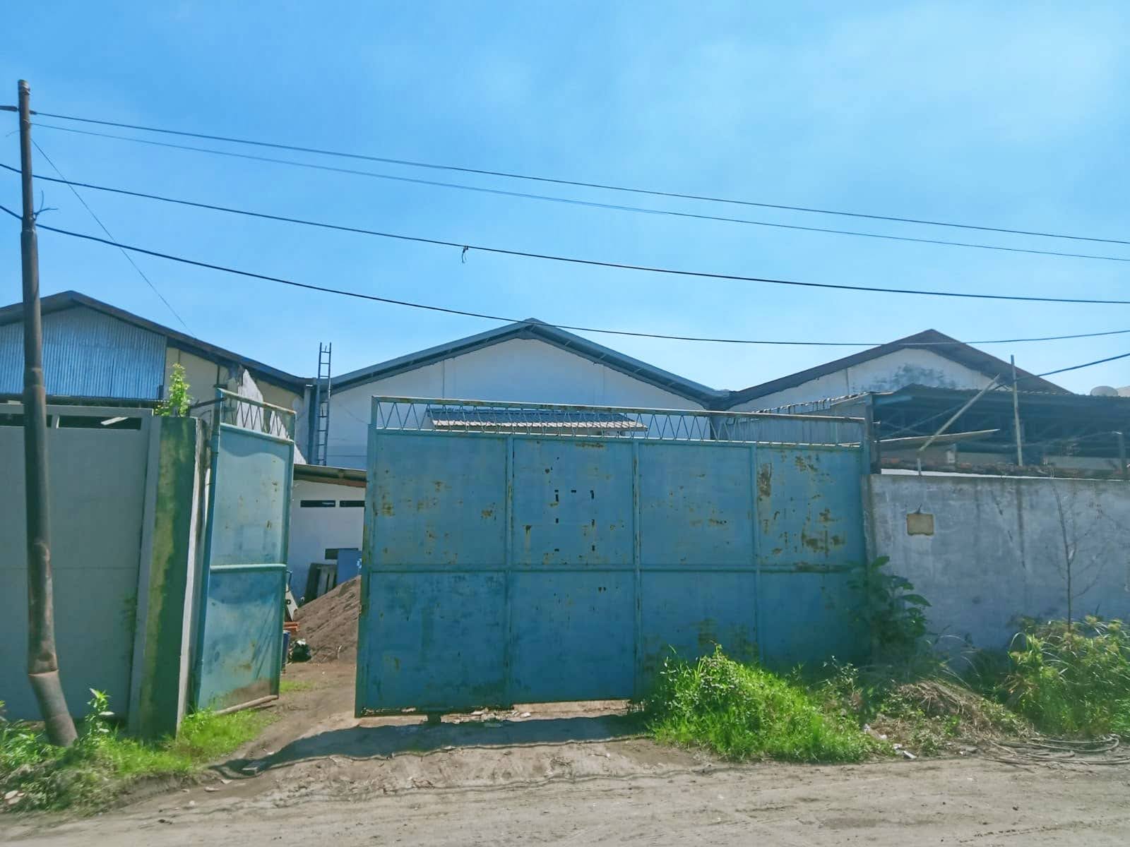 DiSEWAkan Gudang Margomulyo Indah sudah renov, siap pakai