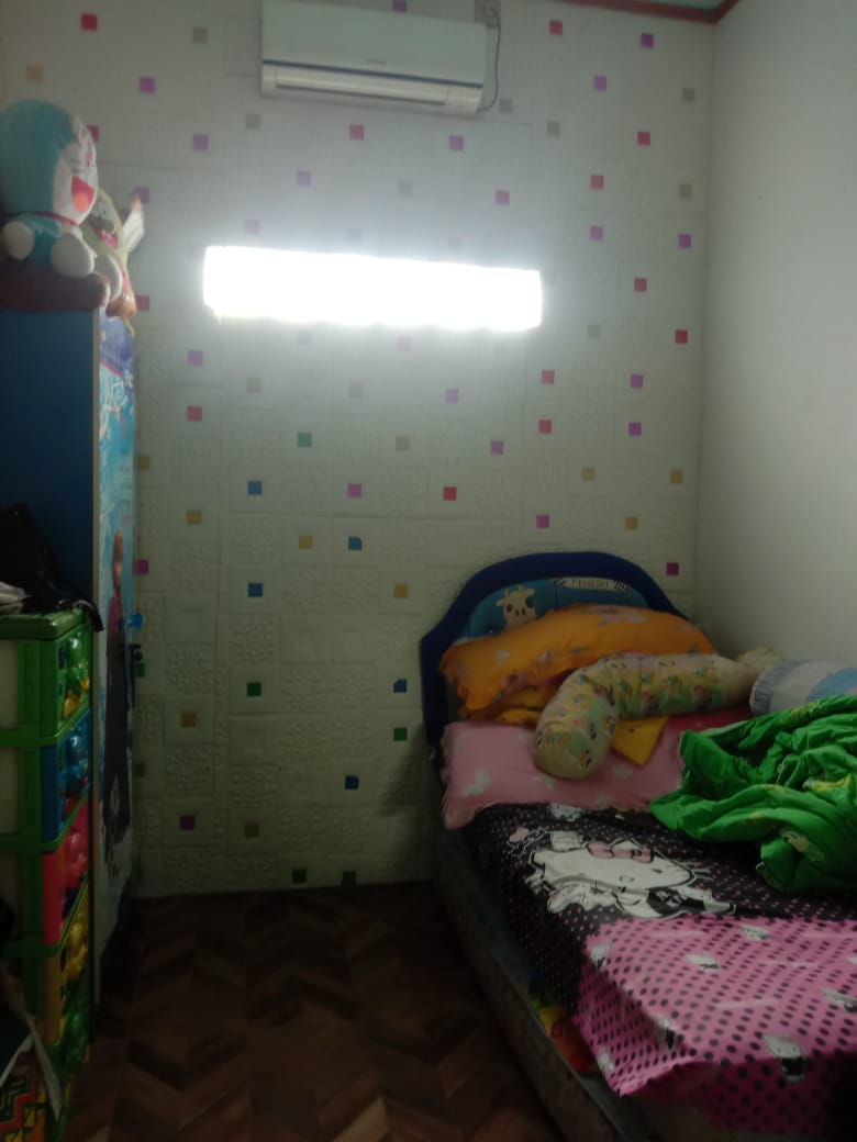 Dijual rumah (b.u.b) 2 lantai lt 72/144 vila Rizki Ilhami