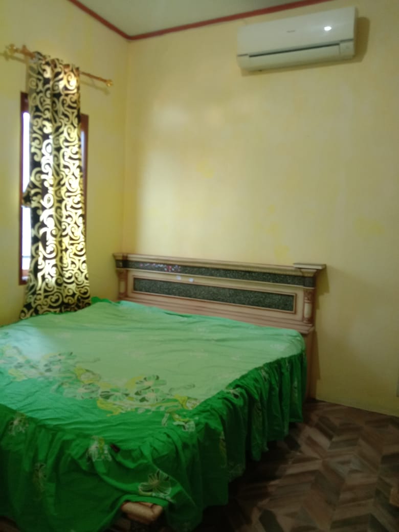 Dijual rumah (b.u.b) 2 lantai lt 72/144 vila Rizki Ilhami