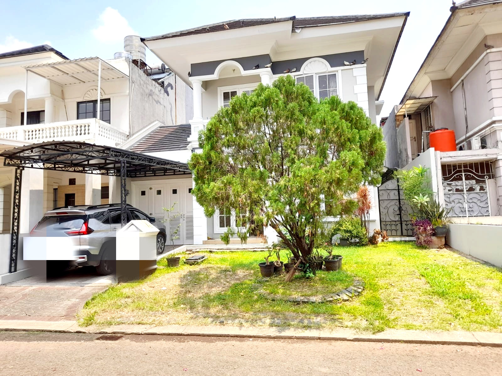 Dijual Rumah siap huni 3 kamar,ada garasi, Kota Wisata, Cibubur