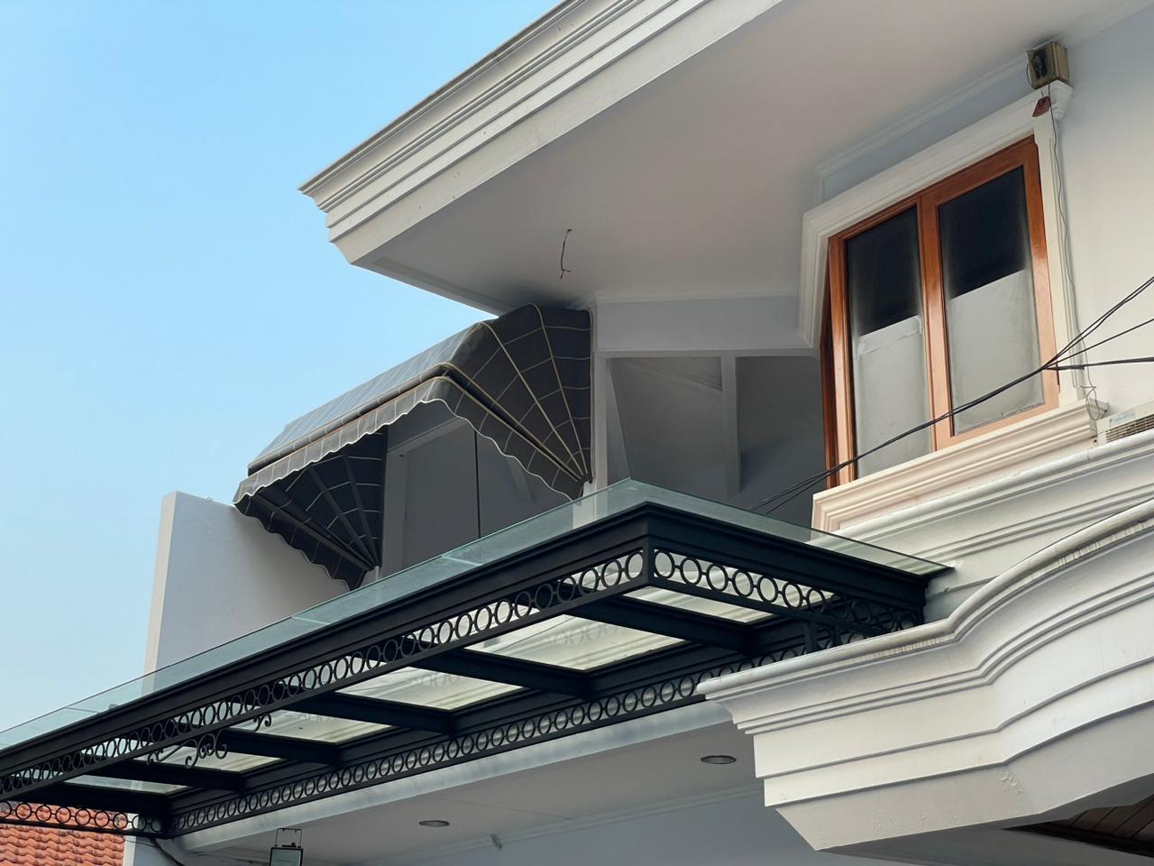 dijual rumah mewah luas di Kemang dengan kolam renang, Bangka