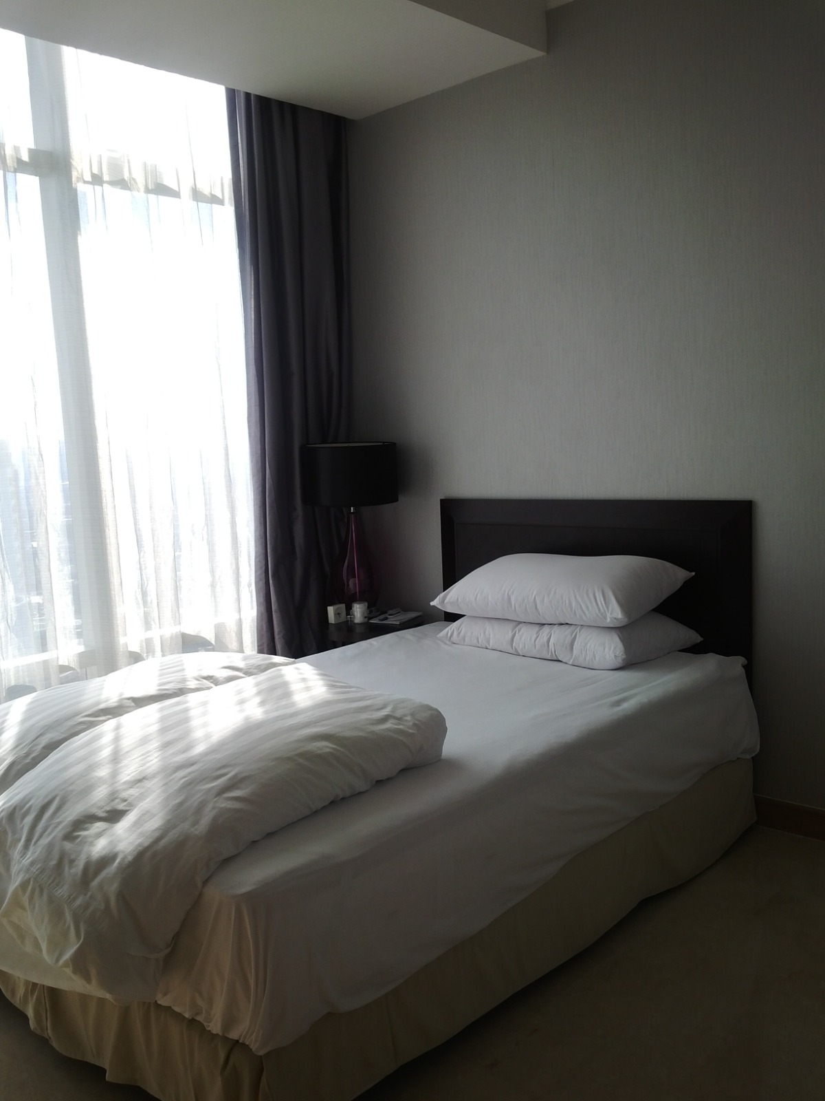 Dijual dan Disewakan 2 bedrooms Apartemen Kempinski Menteng