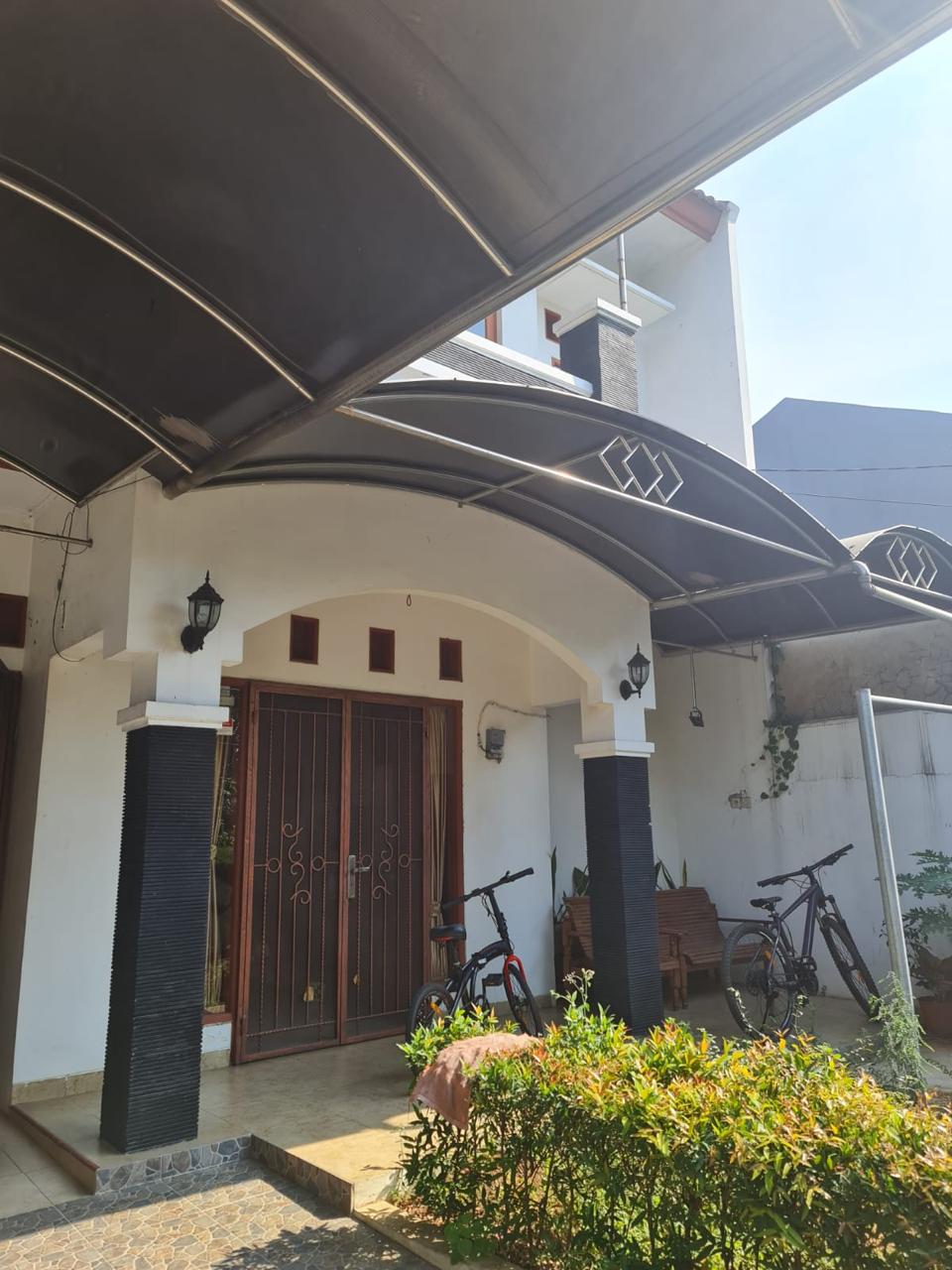Dijual rumah di Taman Harapan Baru, Pejuang, Medan Satria Bekasi