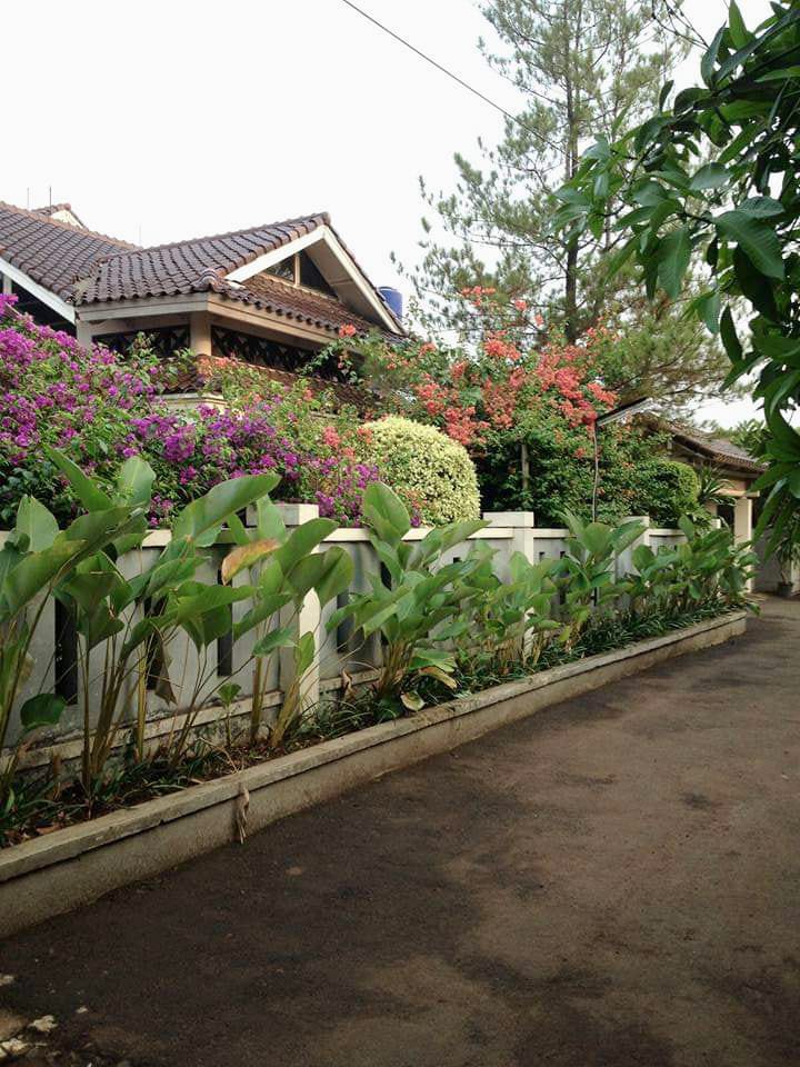 Rumah Mewah 2 Lantai Dipondok Cabe