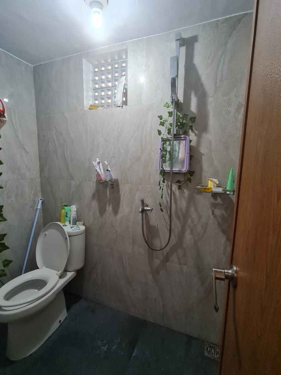 Dijual rumah di Taman Harapan Baru, Pejuang, Medan Satria Bekasi