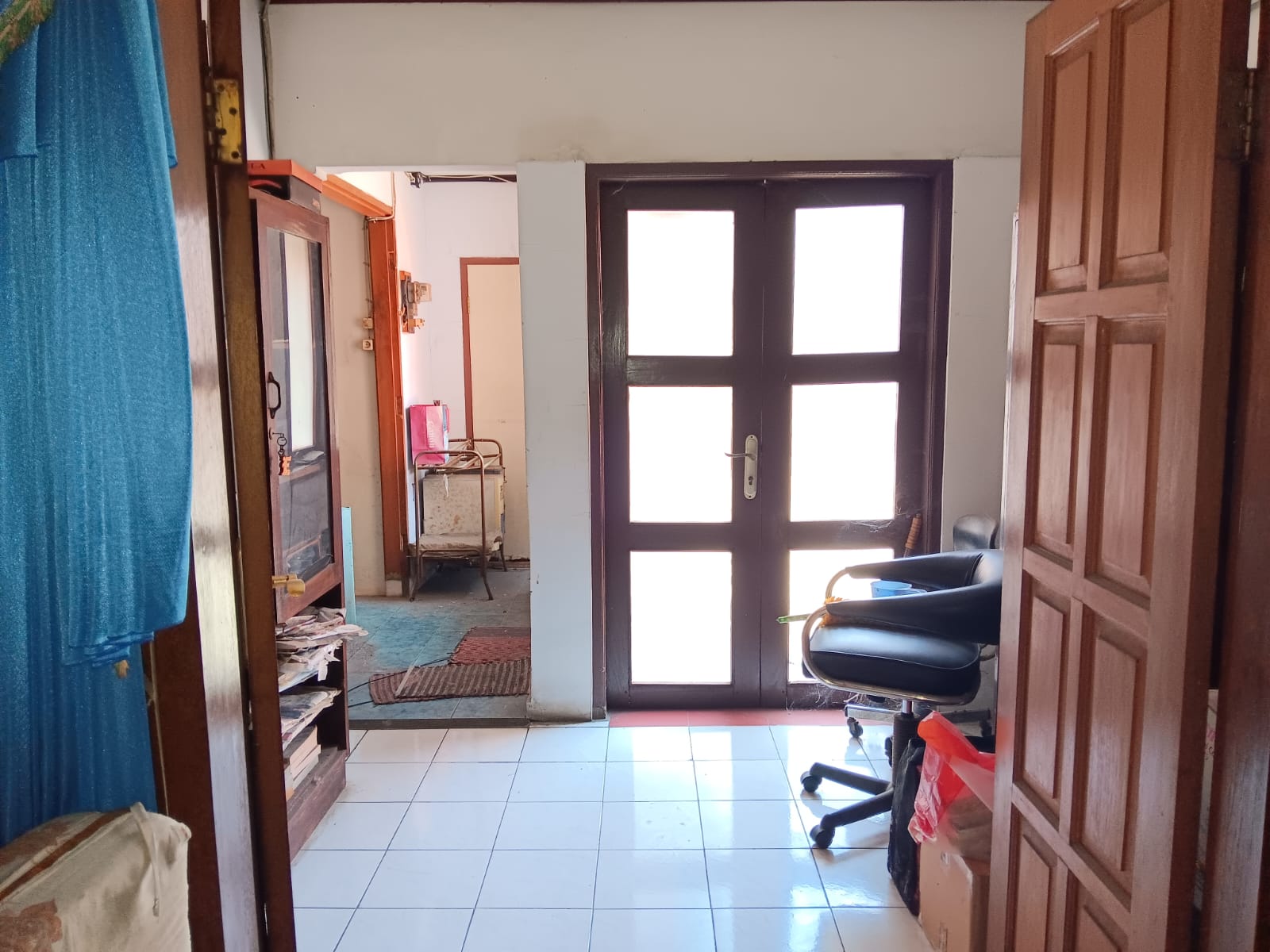 Dijual rumah dengan swimming pool di Jl.Bangka, Mampang Prapatan