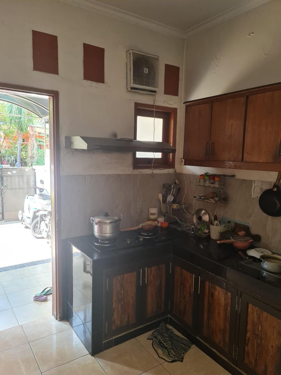 Dijual rumah di Taman Harapan Baru, Pejuang, Medan Satria Bekasi