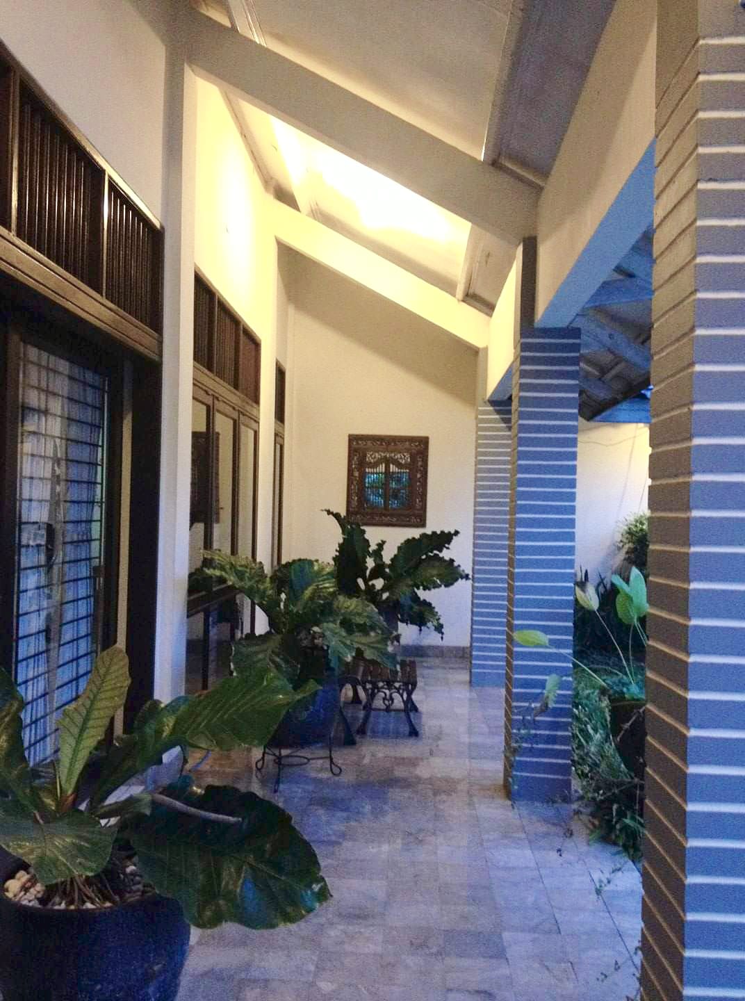 Rumah Mewah 2 Lantai Dipondok Cabe