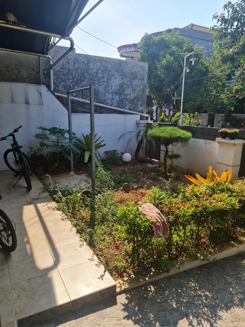 Dijual rumah di Taman Harapan Baru, Pejuang, Medan Satria Bekasi