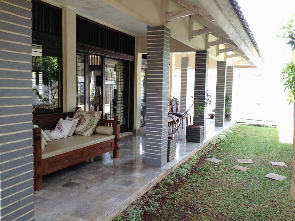 Rumah Mewah 2 Lantai Dipondok Cabe