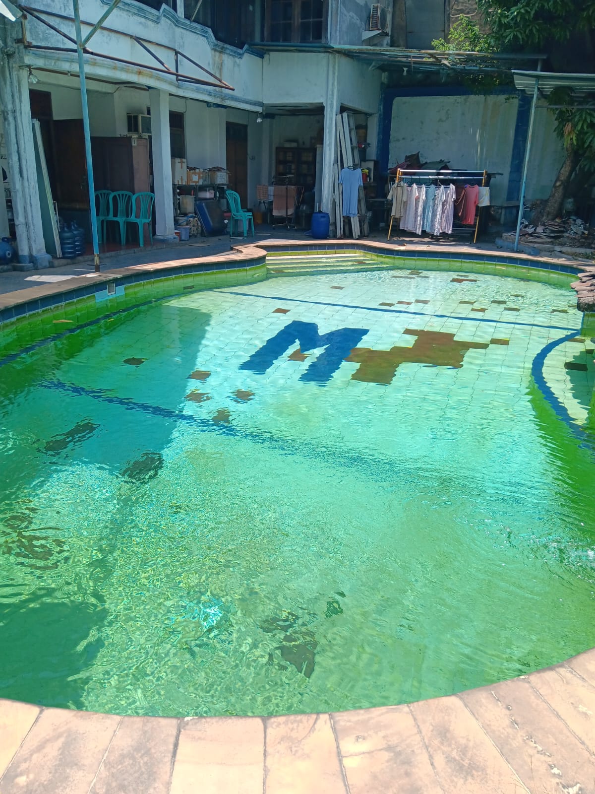 Dijual rumah dengan swimming pool di Jl.Bangka, Mampang Prapatan