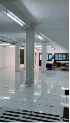 Dijual rumah bentuk kantor dan gudang di area Gajah mada