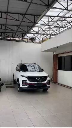Dijual rumah bentuk kantor dan gudang di area Gajah mada, Jakbar