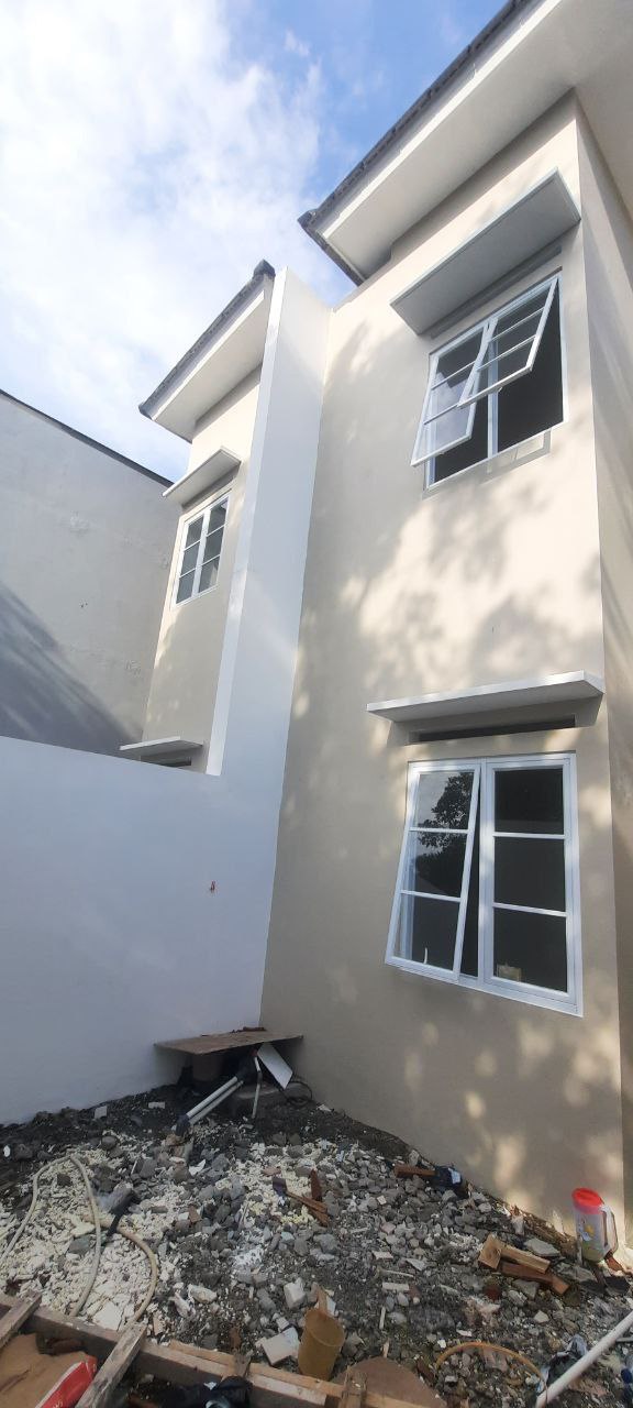 Rumah readystok dekat pintu tol BSD Pamulang Tangerang Selatan