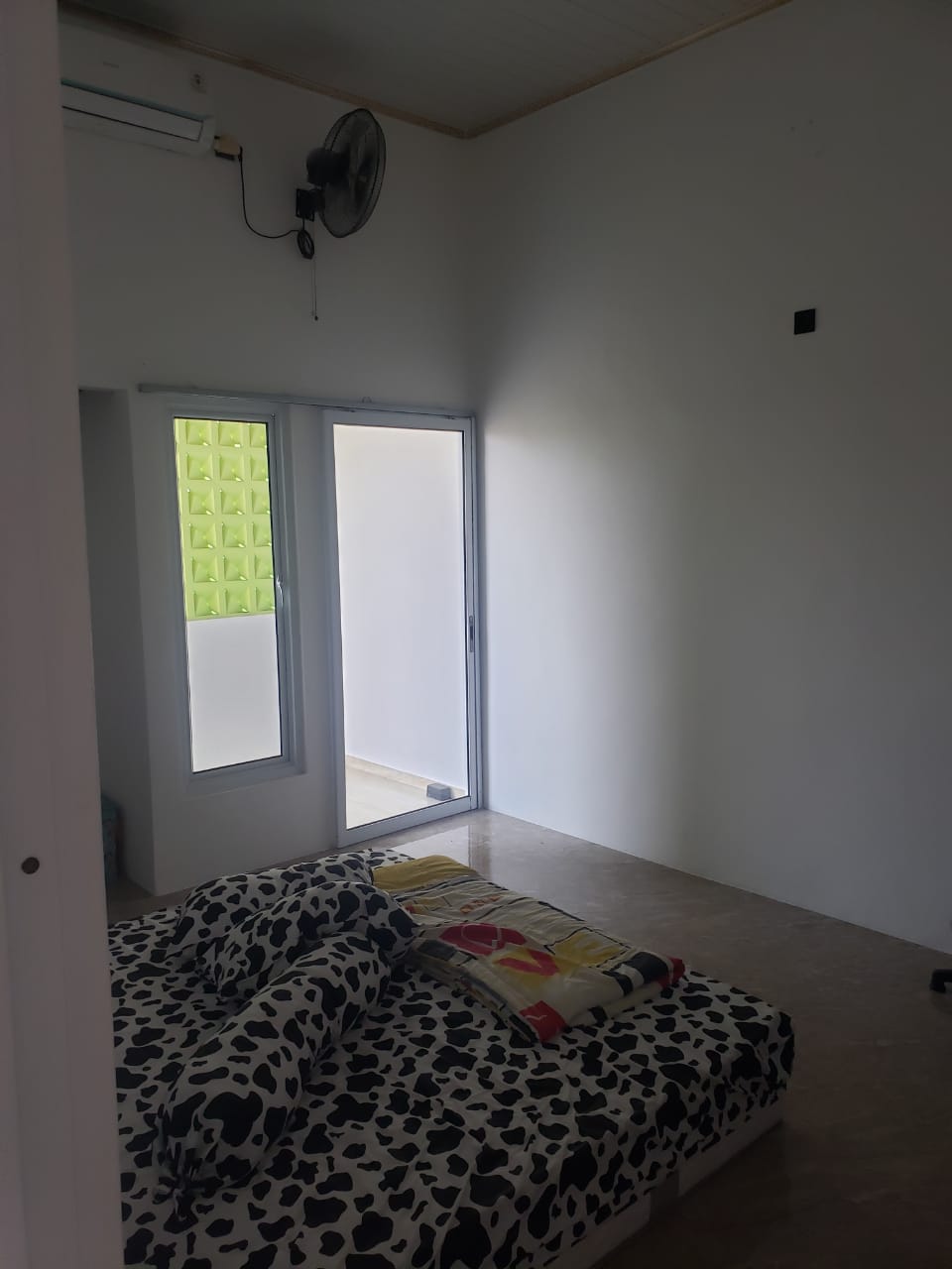 Di jual cepat Rumah baru bangun 2 lantai,villa tangerang indah