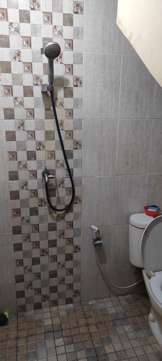 Dijual Rumah 2 Lantai dalam Komplek Jalan Pondok Benda, Pamulang