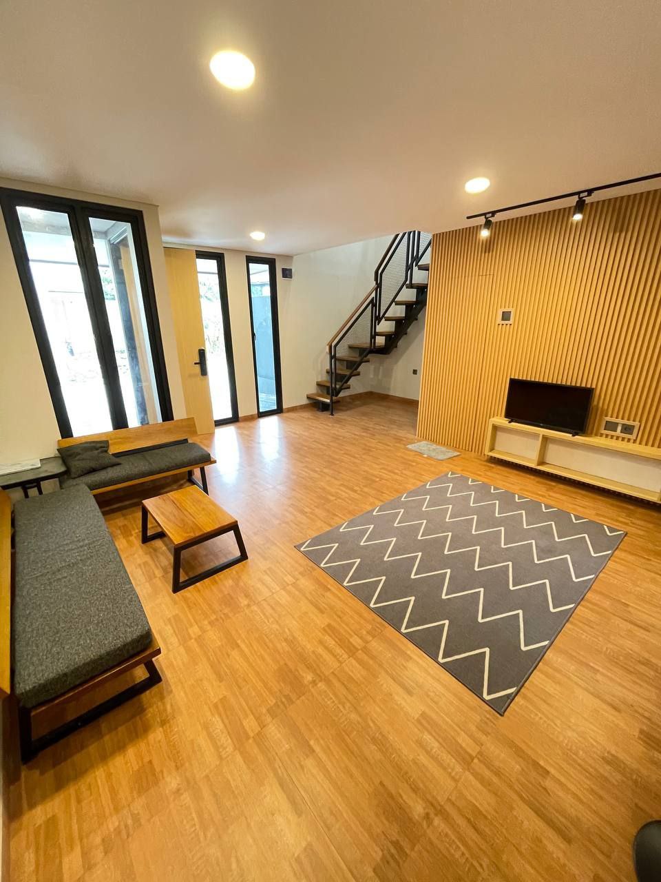 Rumah 2 Lantai Skandinavian Plus Rooftop di Grogol Depok