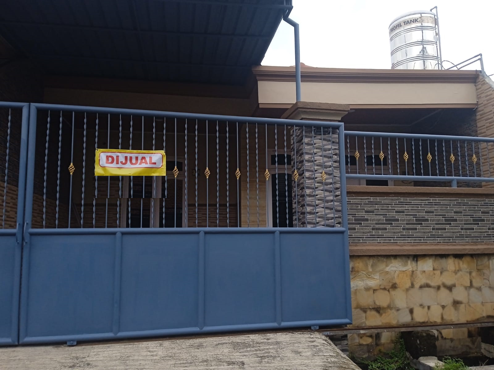 rumah dijual jalan libra surabaya