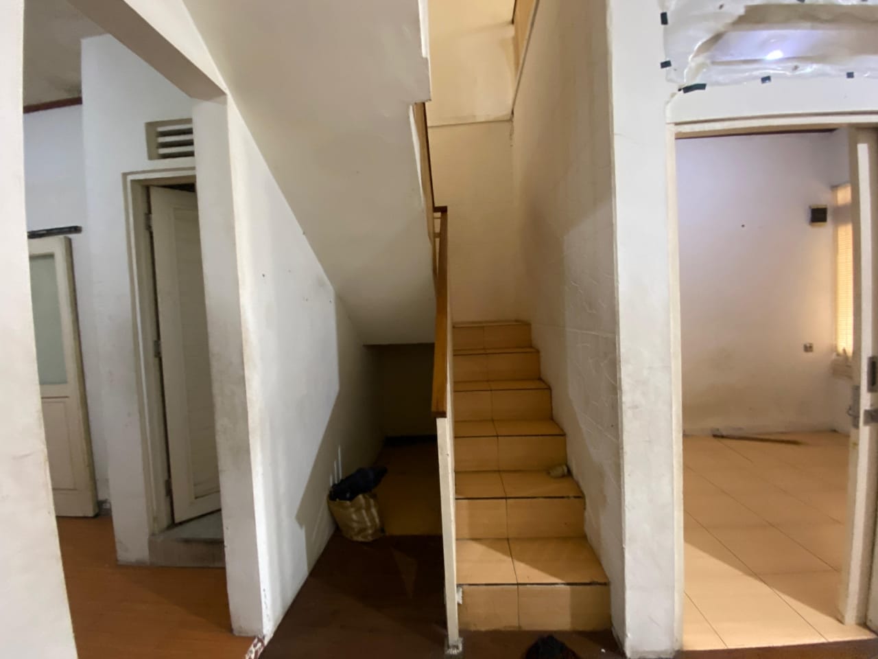 Jual cepat rumah 2 lantai di Griya Bandung Indah Bojongsoang