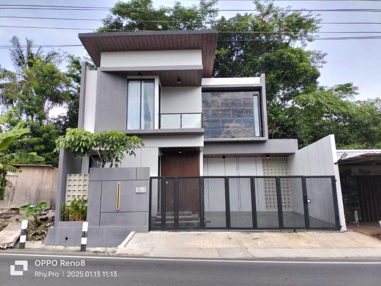 Rumah Mewah Full Furnish dekat Sleman City Hall Mall