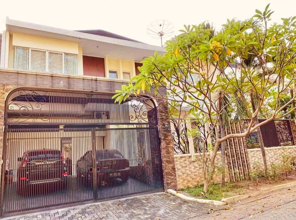 Rumah BUKIT GOLF Citraland Surabaya Mewah, Full furnish