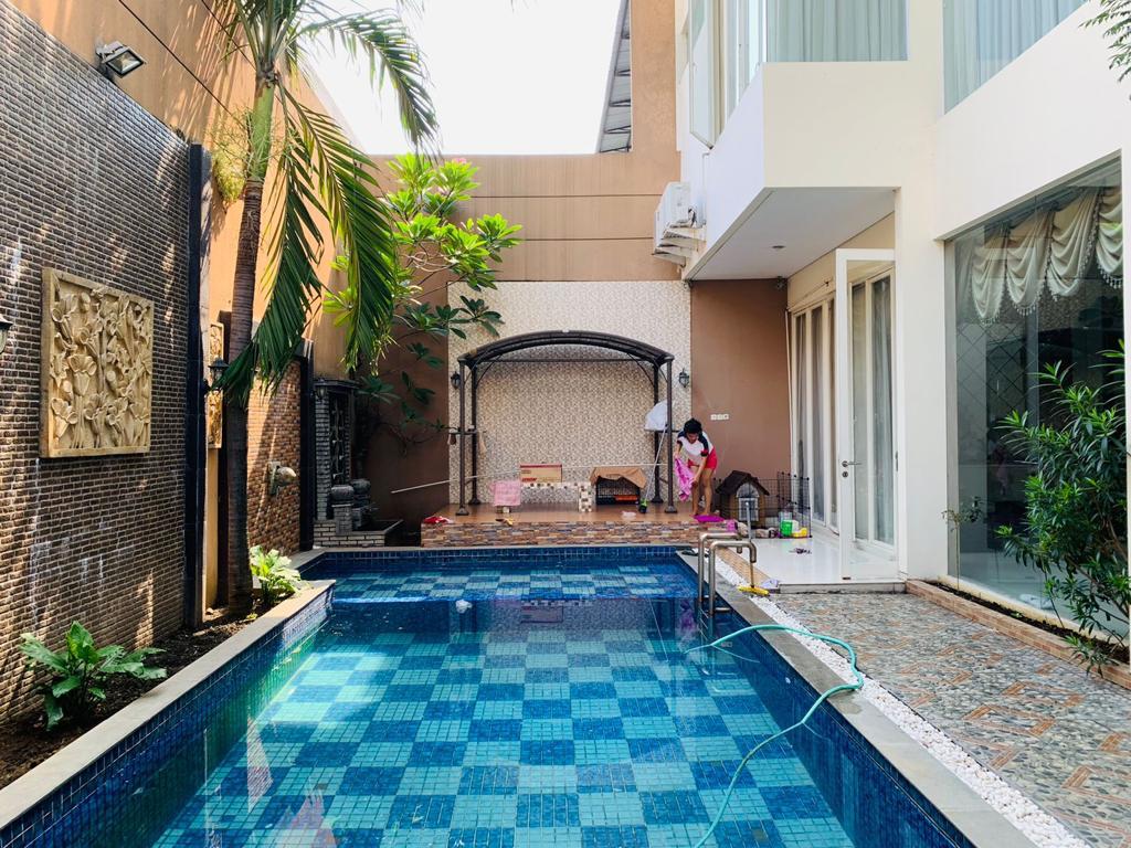 Rumah BUKIT GOLF Citraland Surabaya Mewah, Full furnish