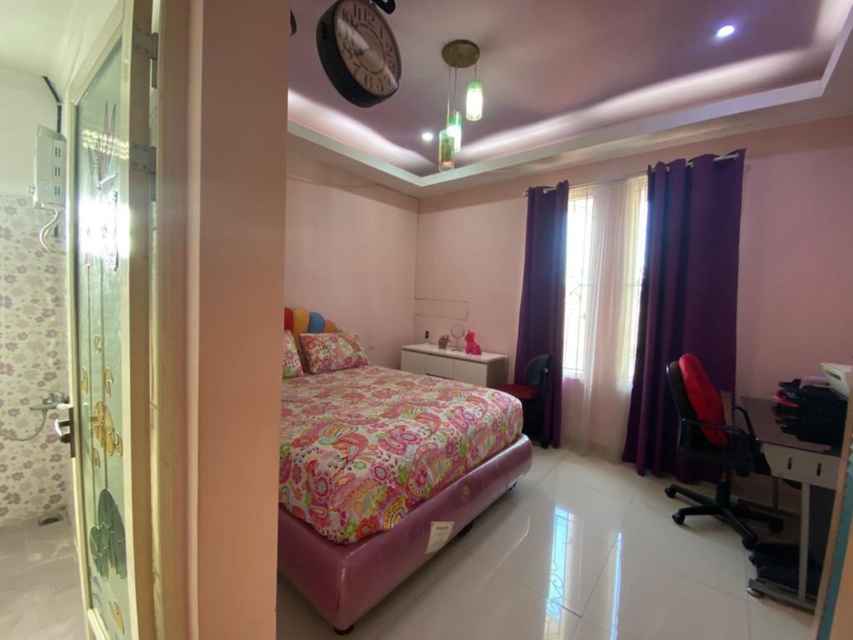 Dijual Rumah Pinggir Jalan di Cililitan Besar Jakarta Timur