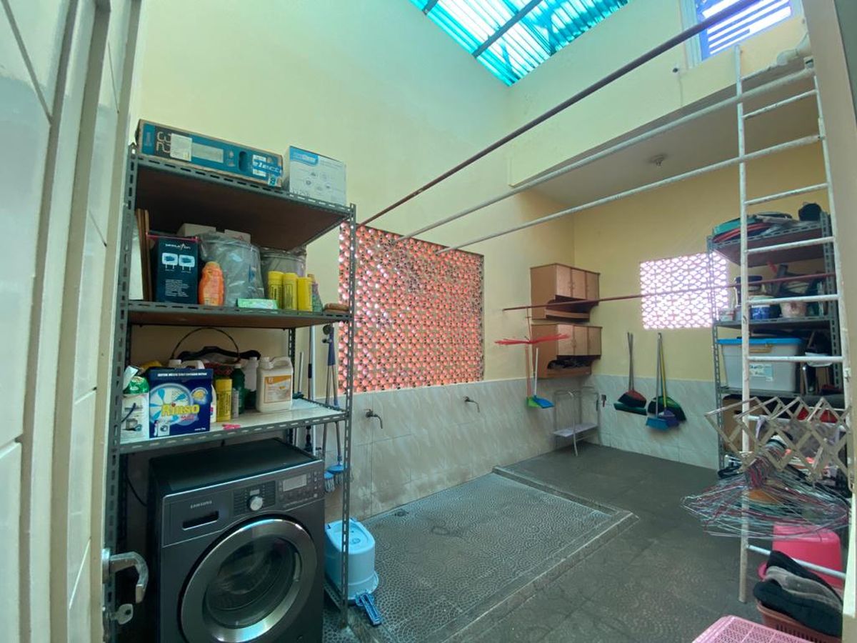 Dijual Rumah Pinggir Jalan di Cililitan Besar Jakarta Timur