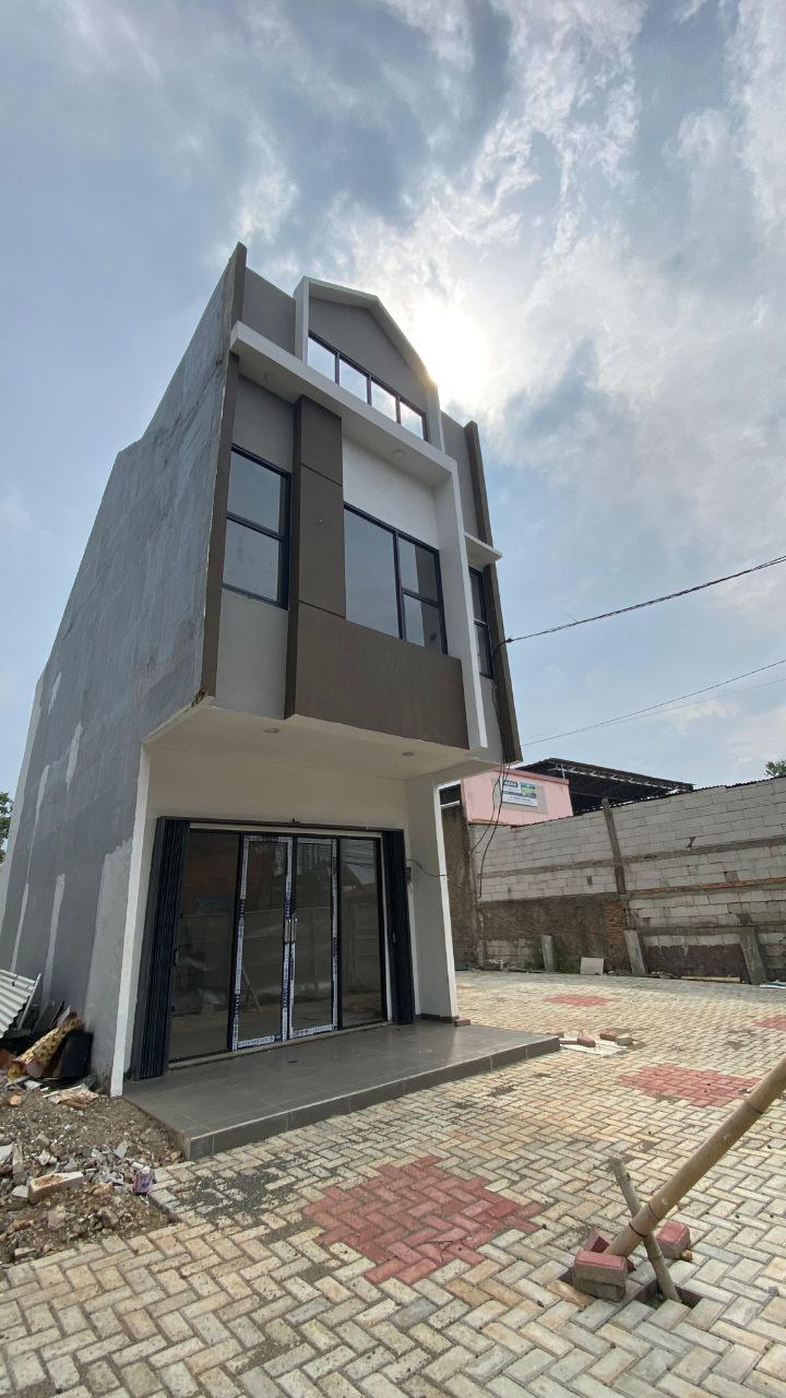 Ruko pinggir jalan raya Mustikajaya kota Bekasi