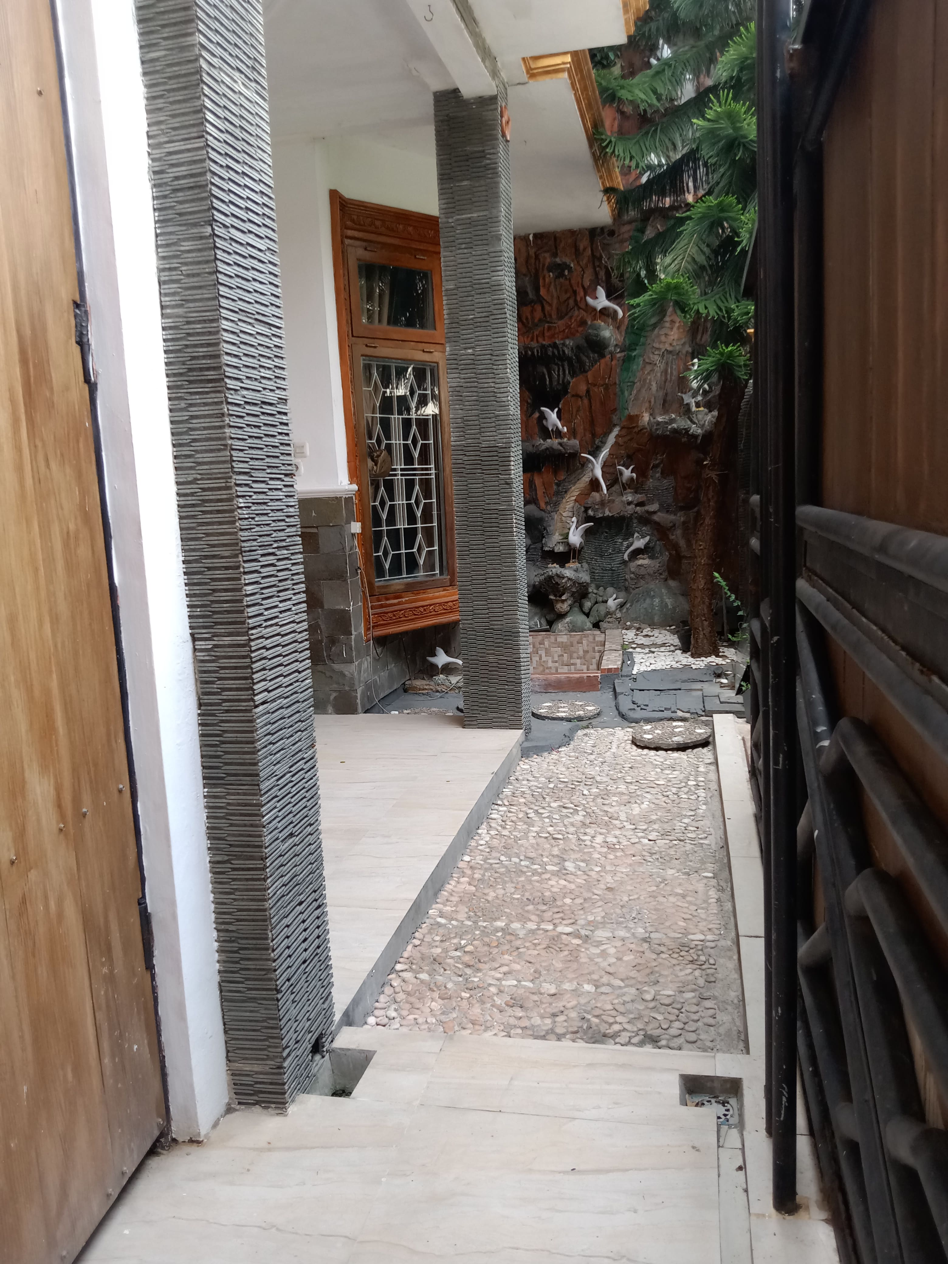 BU Dijual Cepat Rumah 2 Lantai dekat Kampus UPN Yogyakarta