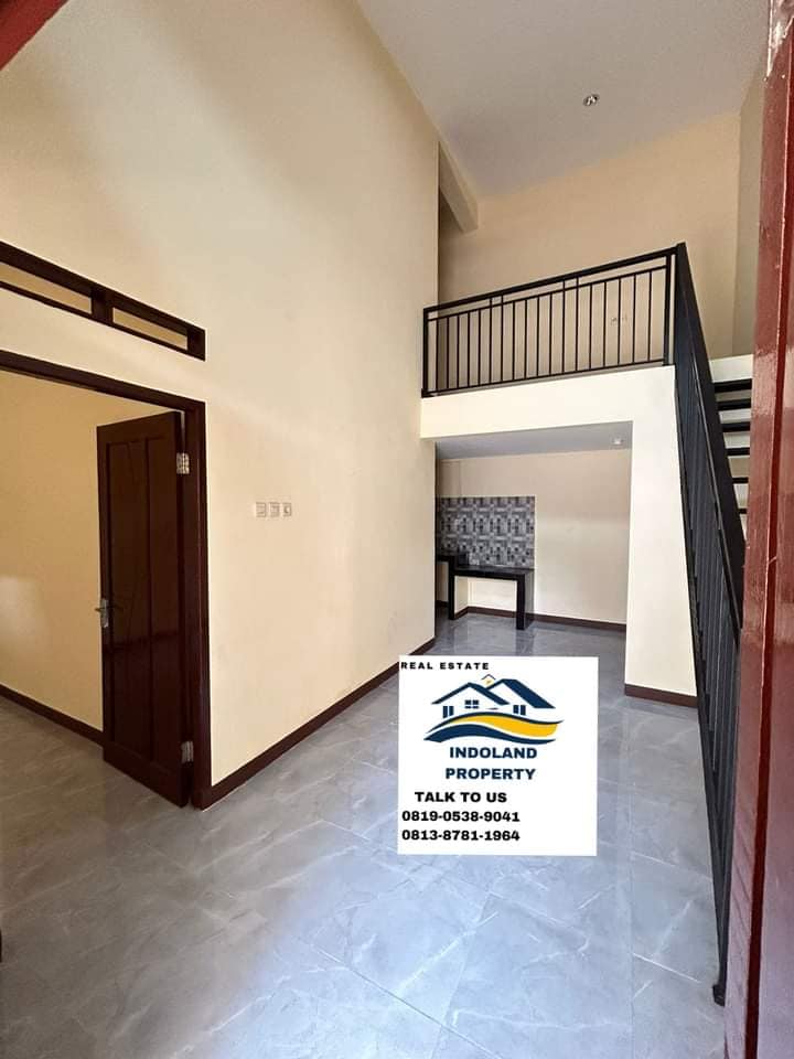 Rumah Modern 1 1/2 lantai mezanin di Harapan Indah