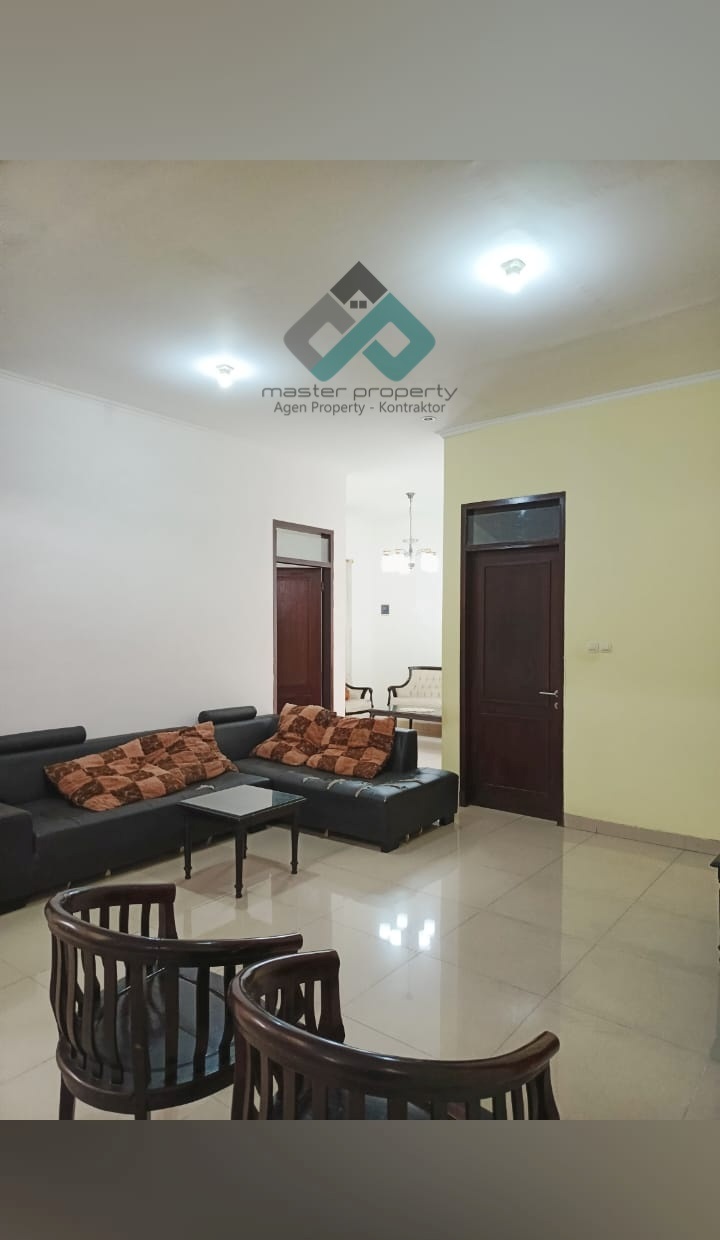 Rumah luas kokoh nyaman terawat di Cluster Antapani Arcamanik