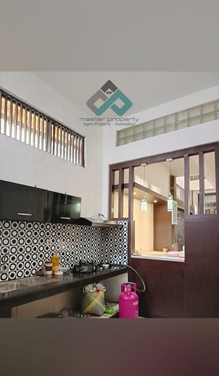 Rumah luas kokoh nyaman terawat di Cluster Antapani Arcamanik