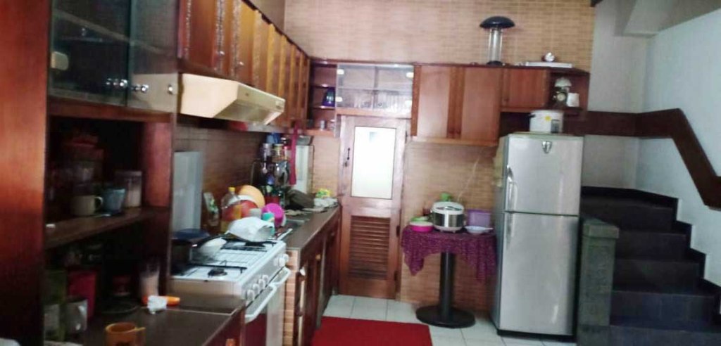 RUMAH DI PERUM GRAHA INDAH BEKASI SELATAN