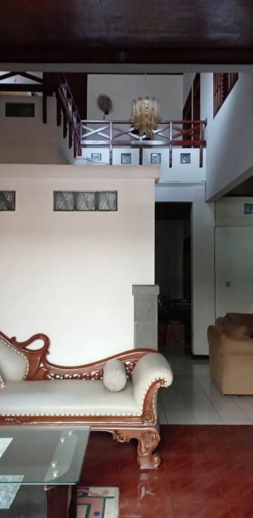 RUMAH DI PERUM GRAHA INDAH BEKASI SELATAN