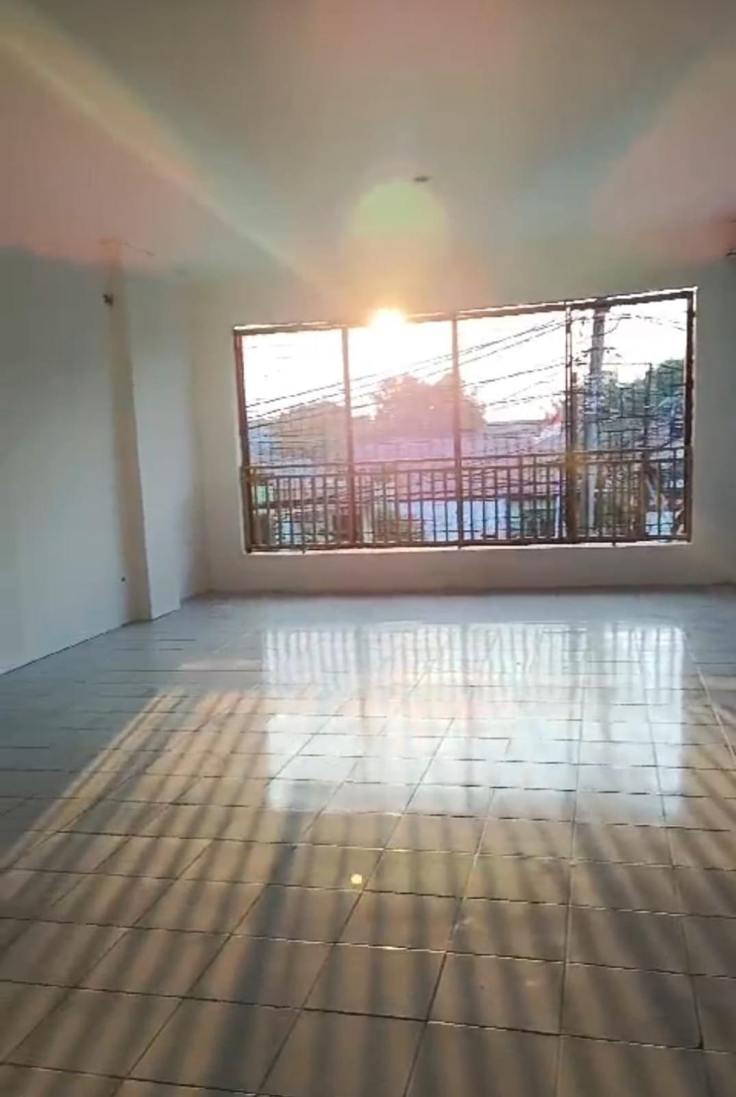 ruko 4 lantai dekat stasiun depok lama arah GDC