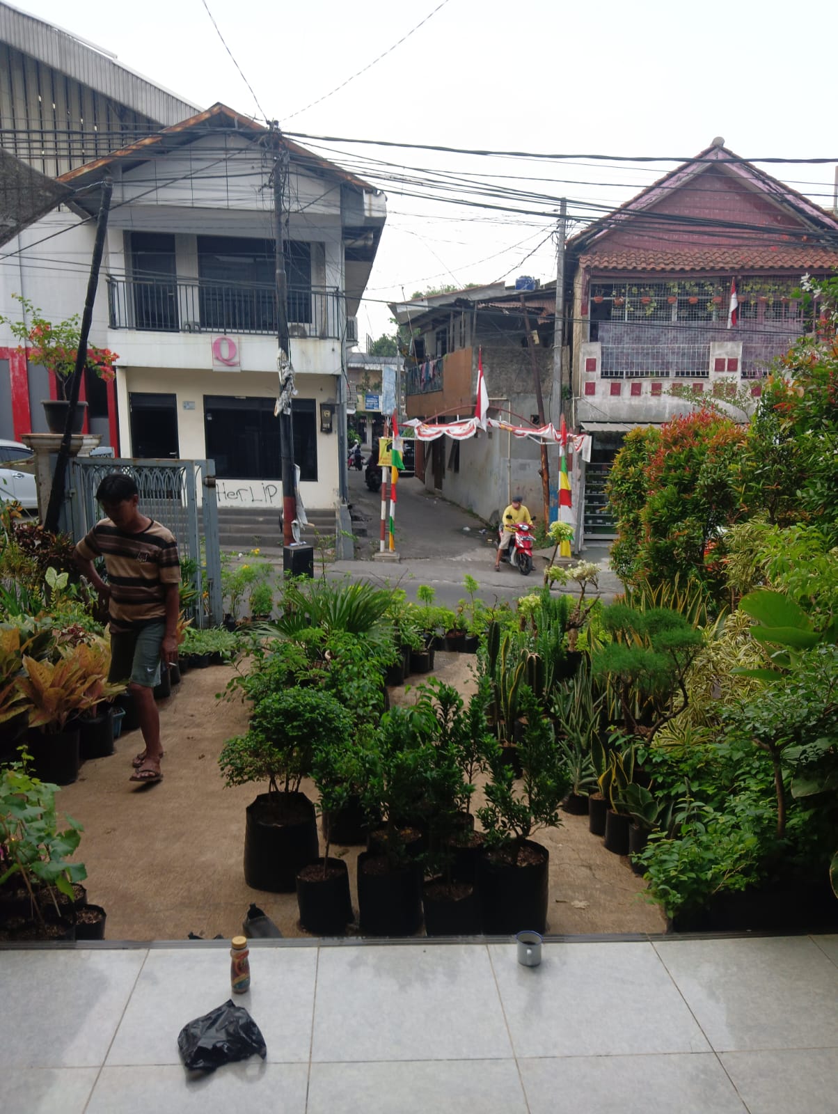 Ruko 2 lantai mewah dikelapadua depok dekat mako brimob